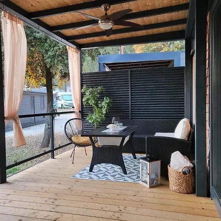 Mobile Kailani Nr 121, Porton Biondi * Rovinj