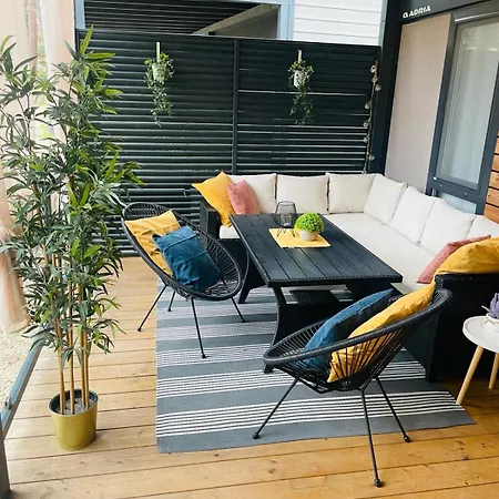 Mobile Kailani Nr 121, Porton Biondi