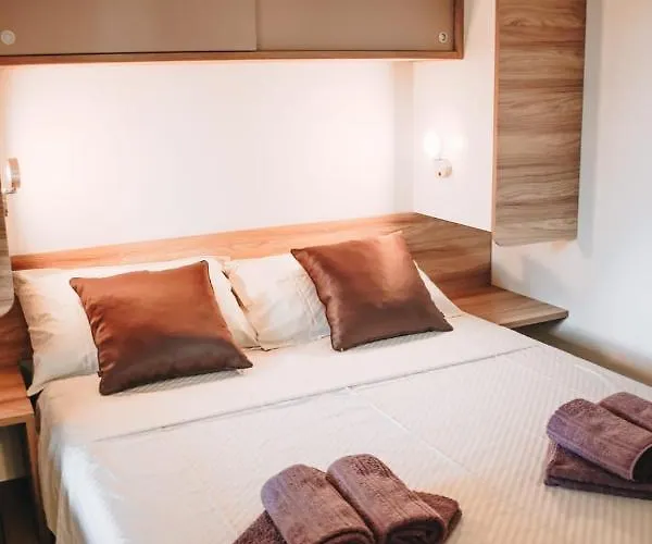 Mobile Kailani Nr 121, Porton Biondi אתר קמפינג