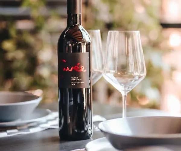 Mobile Kailani Nr 121, Porton Biondi * רוביני